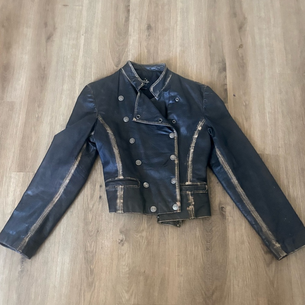 Stylish Women's Double-Breasted Leather Jacket